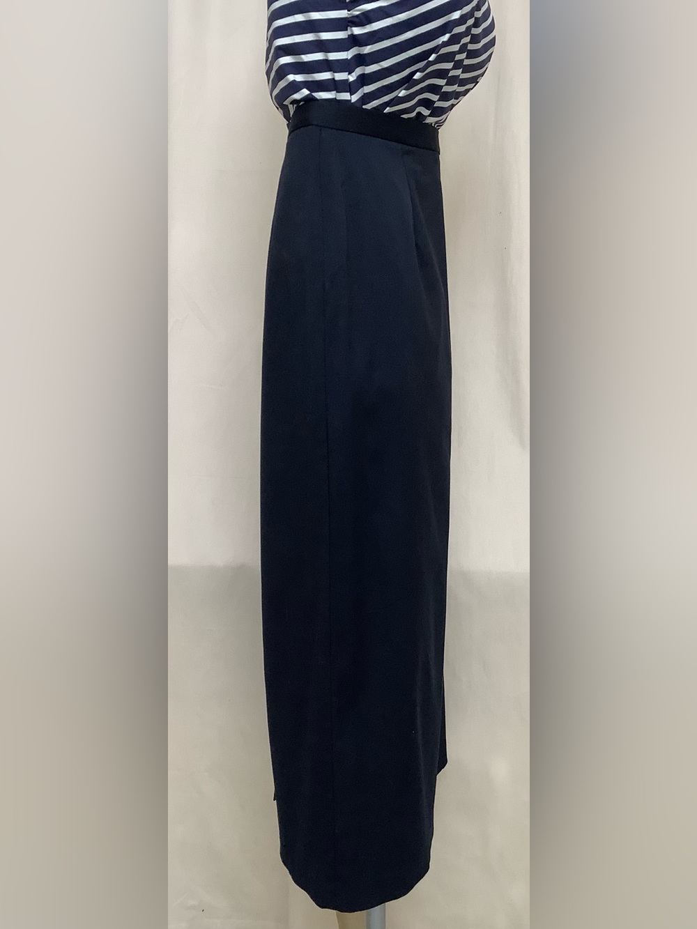 Briggs Dark Navy Blue Midi Skirt-Lined-Poly Rayon Lycra Blend-Back Zip Close-8P - Picture 2 of 5